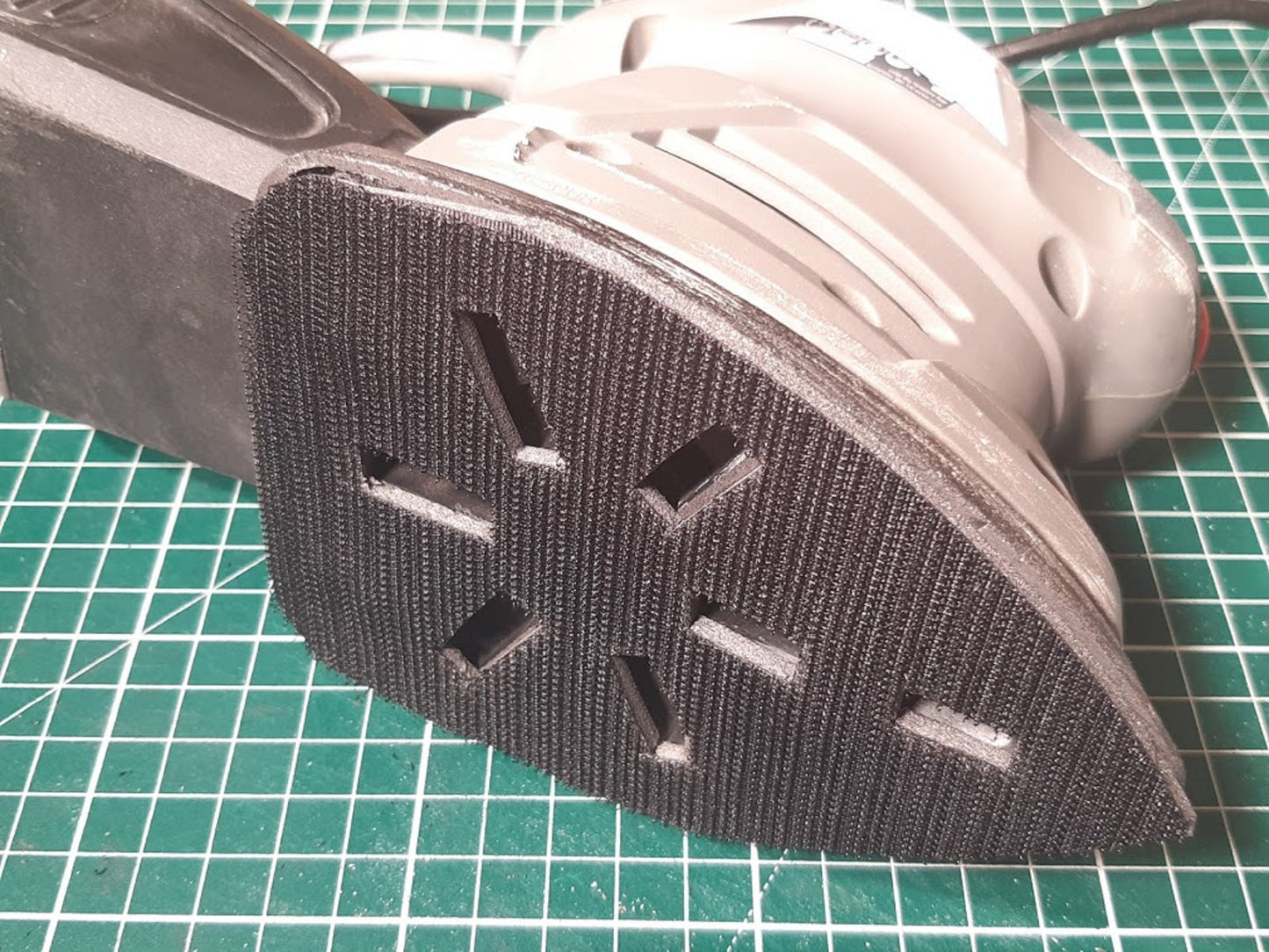 3 x Replacement Hook Pads WITHOUT foam backing for detail sanders and palm sanders