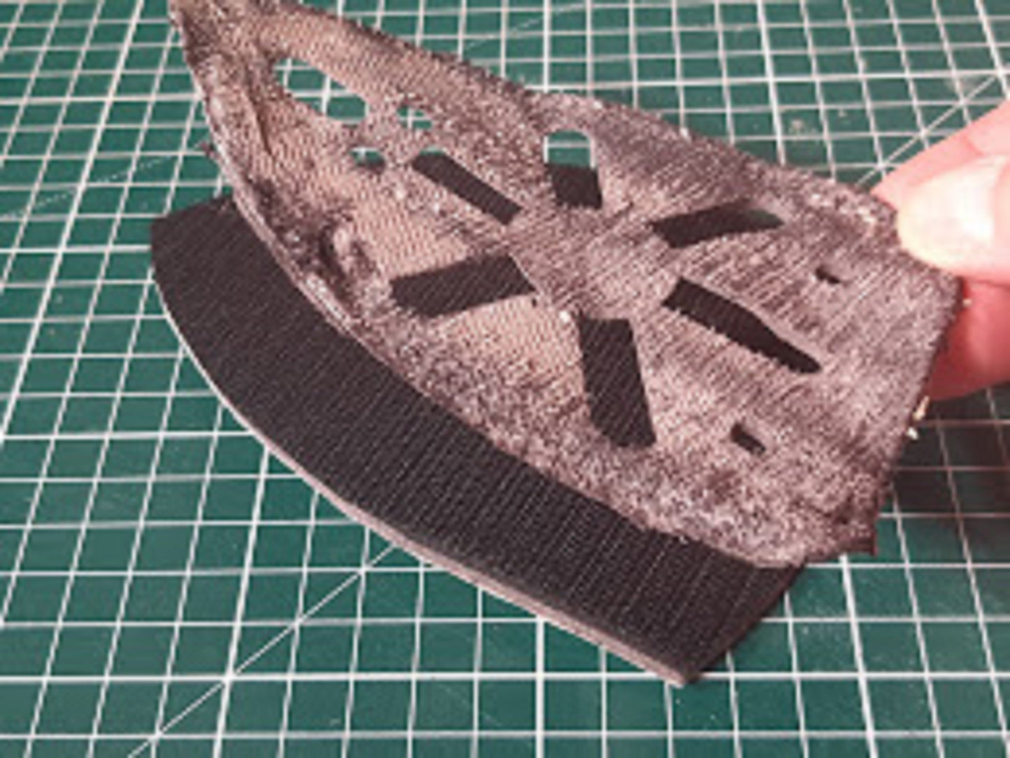 1 x Replacement Hook Pad WITHOUT foam backing for detail sanders and palm sanders