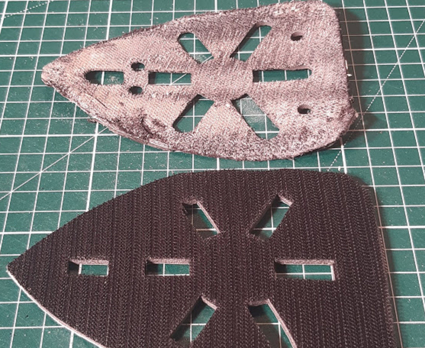 2 x Replacement Hook Pads WITHOUT foam backing for detail sanders and palm sanders