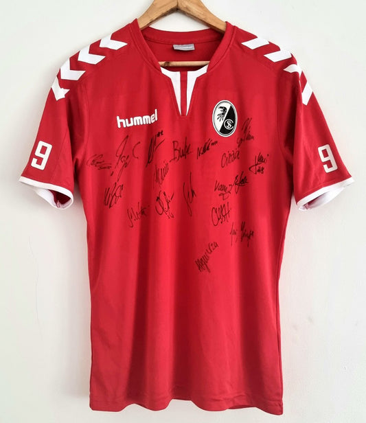 Hummel SC Freiburg 17/18 Signed Training Top Small
