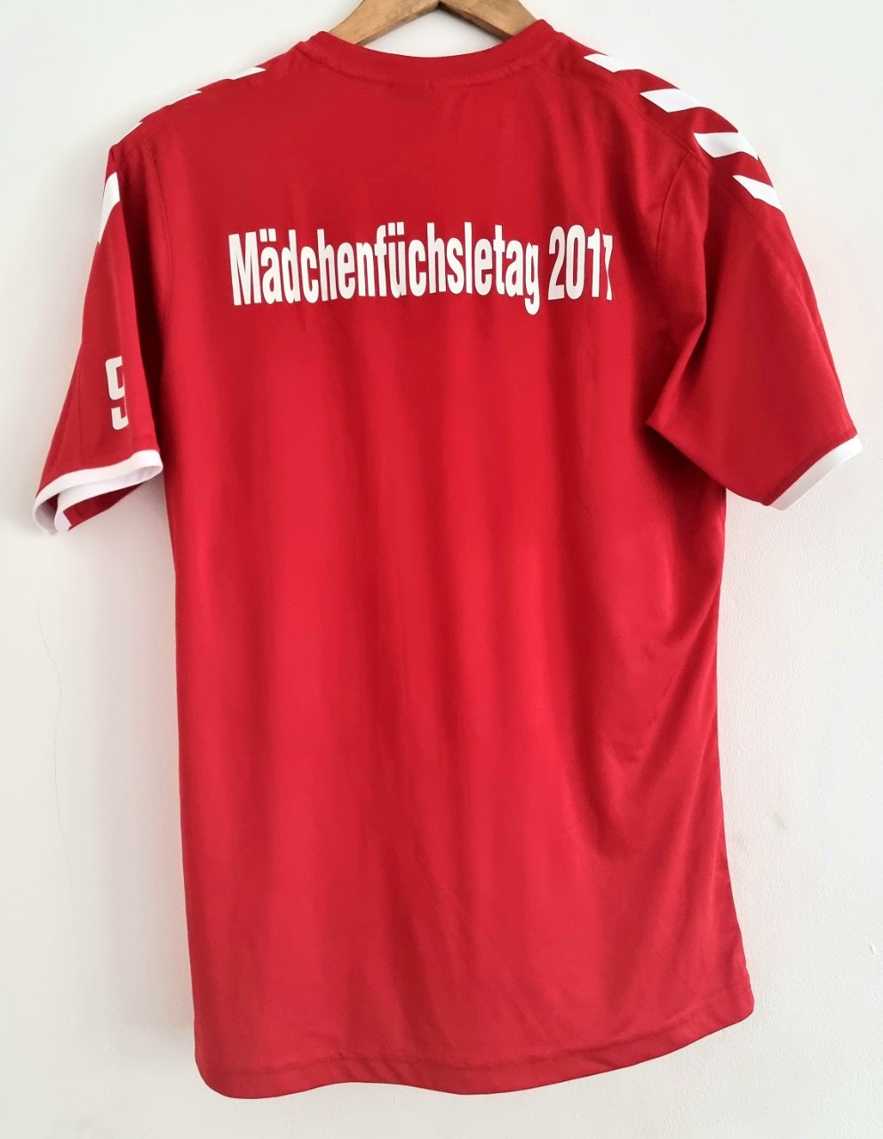 Hummel SC Freiburg 17/18 Signed Training Top Small
