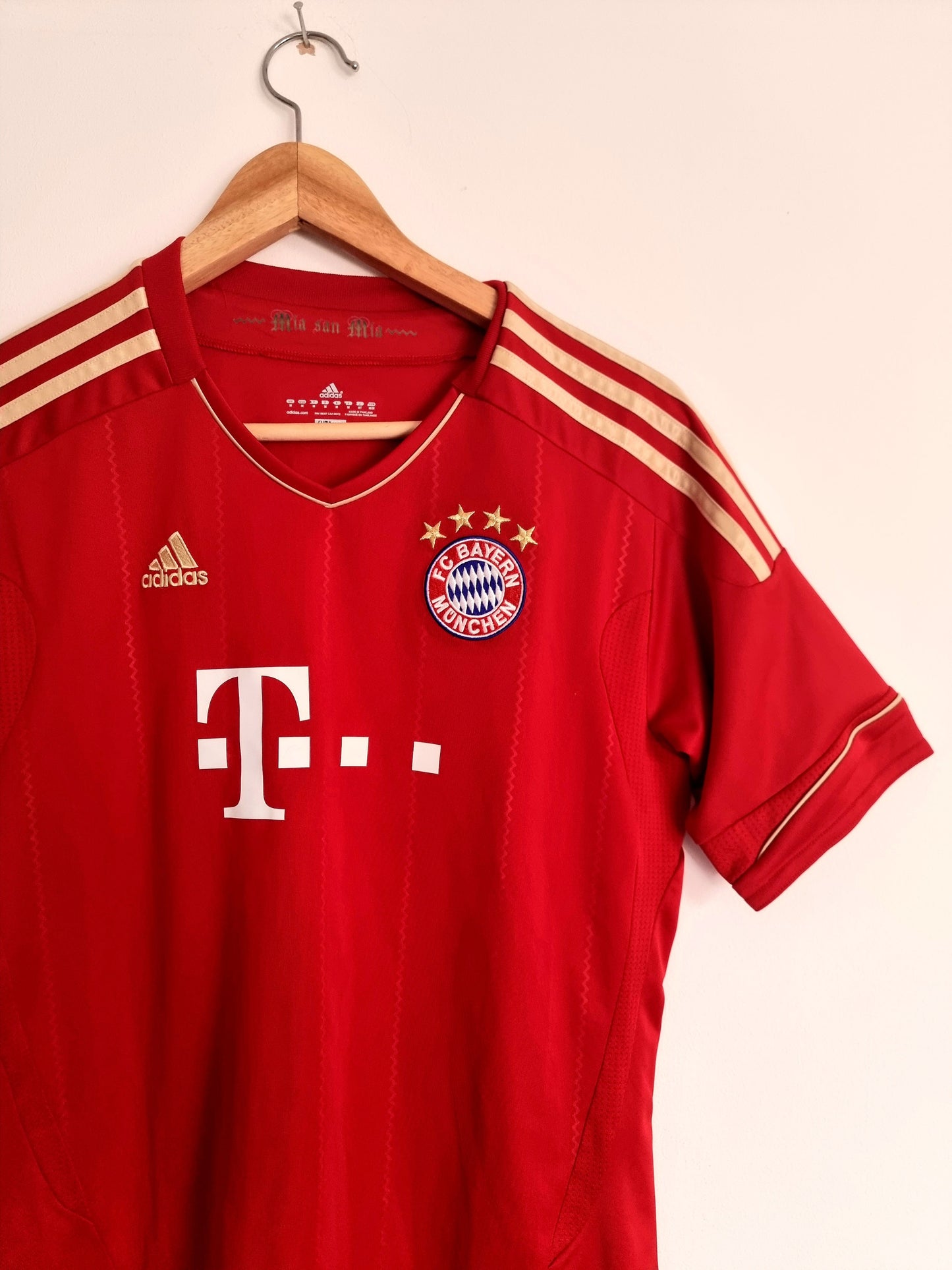 Adidas Bayern Munich 11/12 Home Shirt Medium