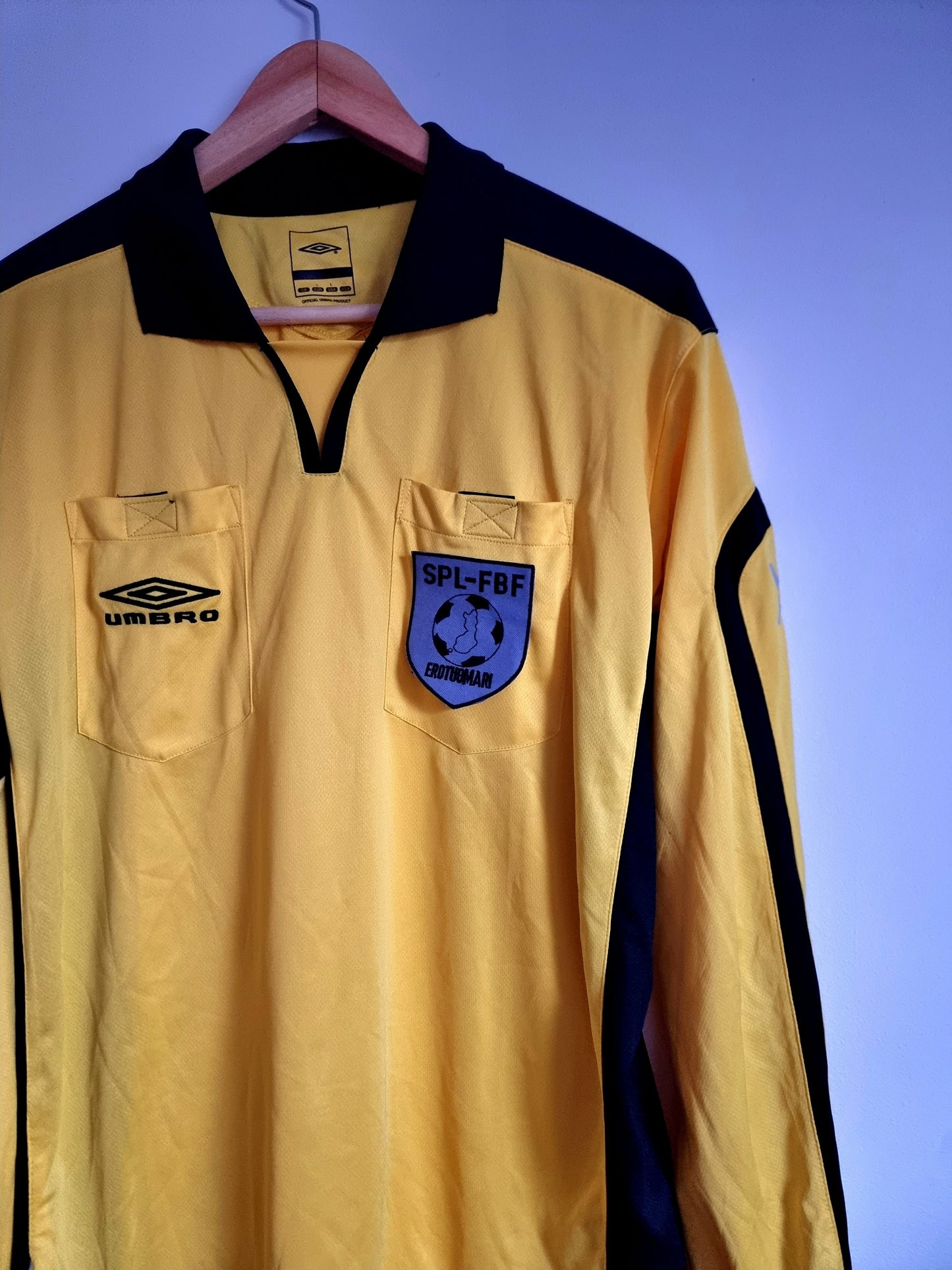 Umbro Finnish Referee's Long Sleeve Shirt Large
