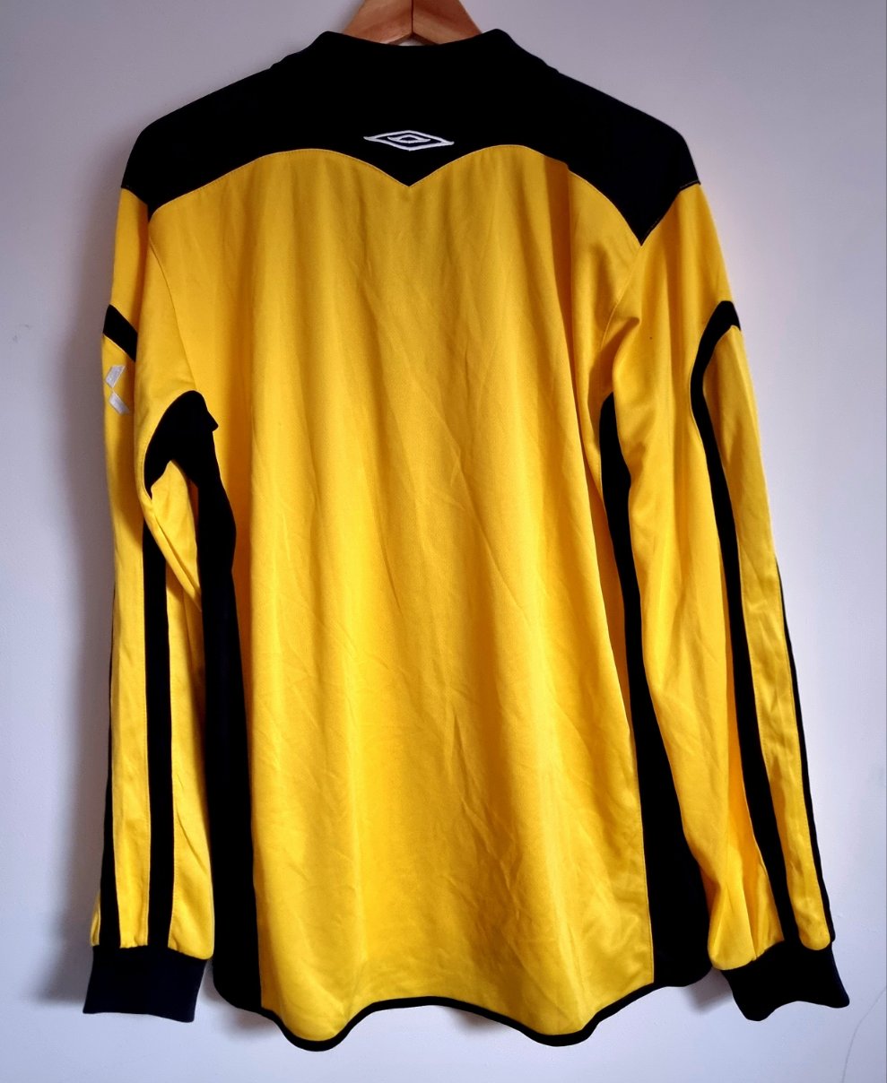 Umbro Finnish Referee's Long Sleeve Shirt Large