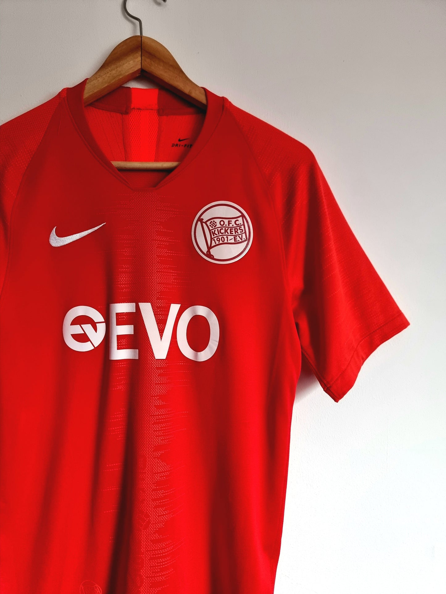 Nike Kickers Offenbach 19/20 Home Shirt Small