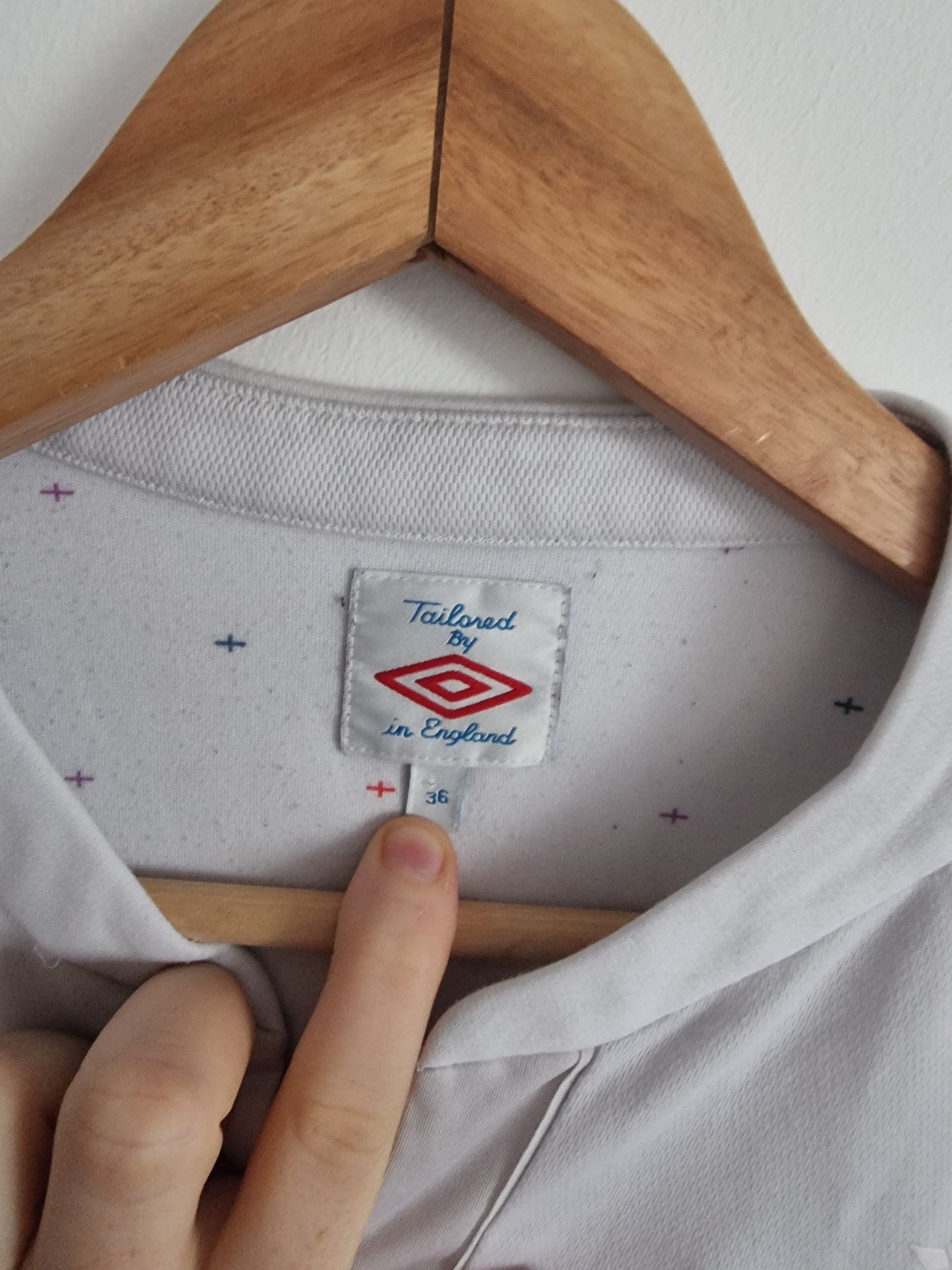 Umbro England 10/12 Home Shirt Small