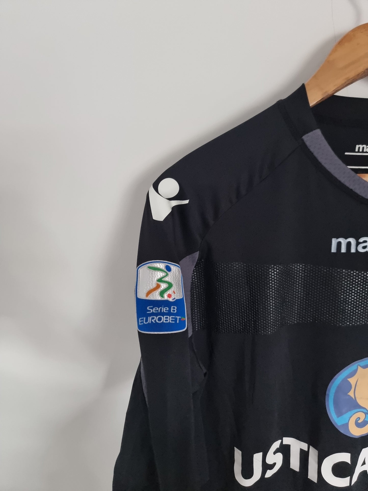 Macron Trapani 13/14 'Dolenti 22' Match Issue Long Sleeve Goalkeeper XL