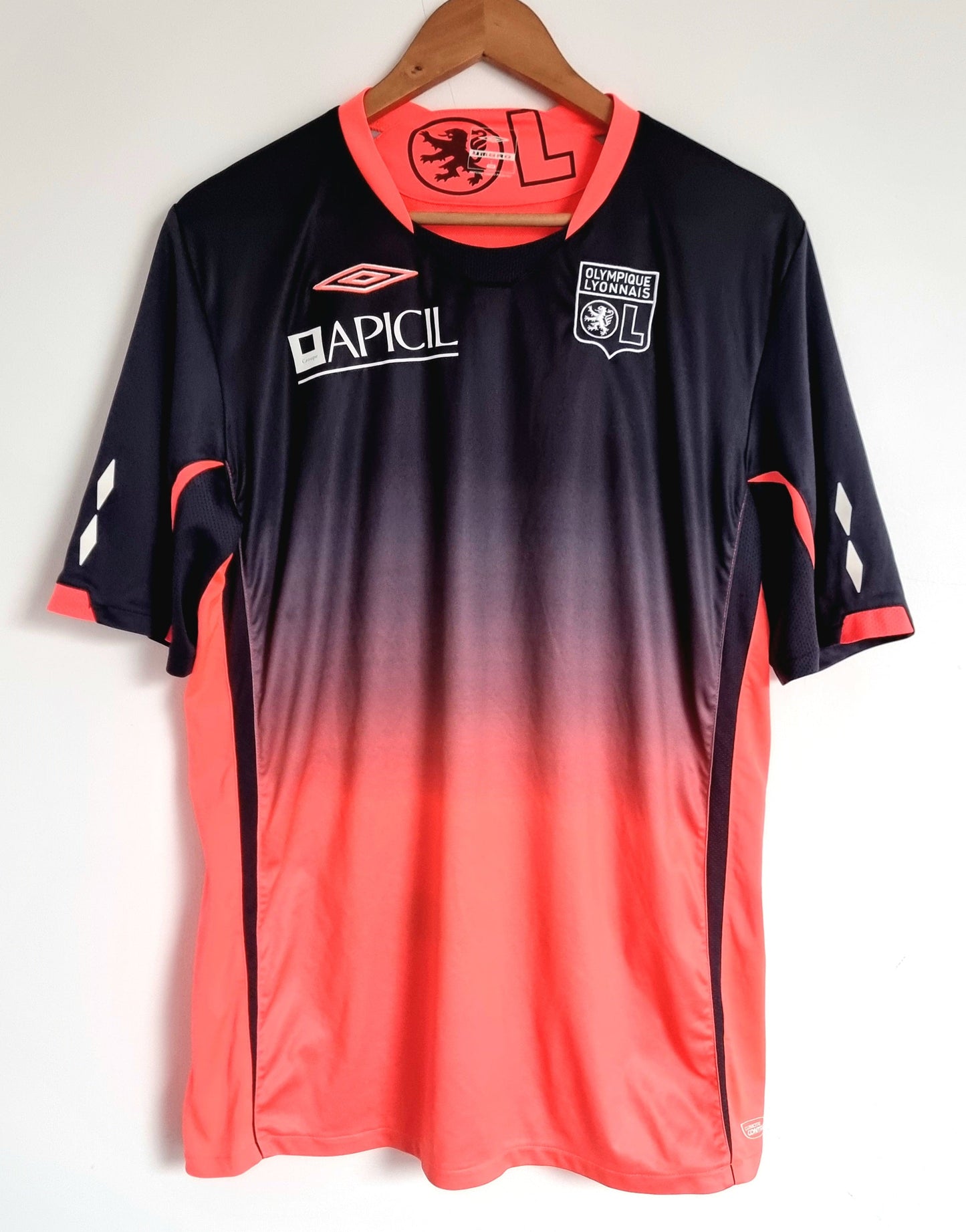 Umbro Lyon 09/10 Away Shirt Large