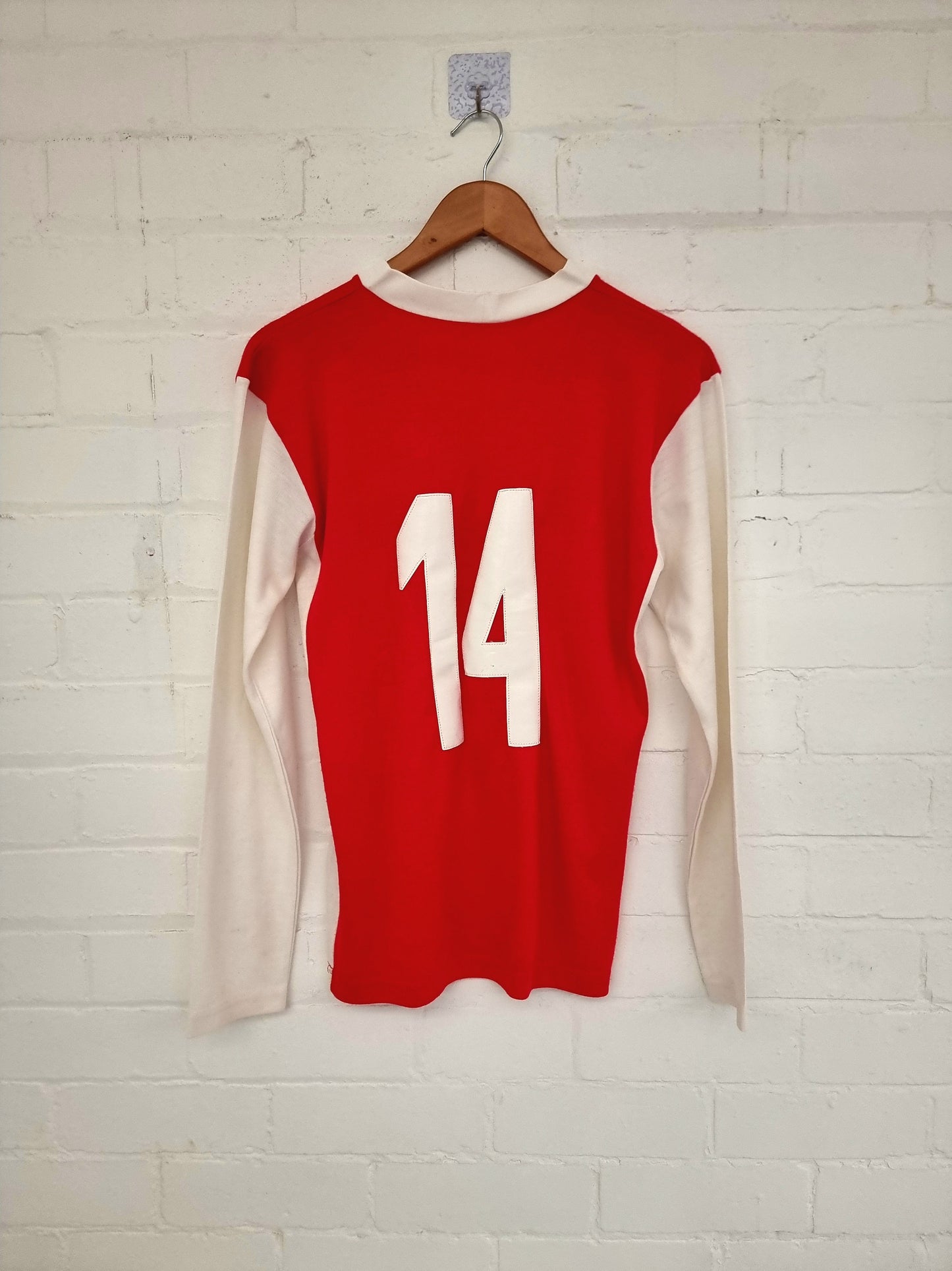 Diadora Vintage Acrylic 80s Long Sleeve Template Shirt Medium
