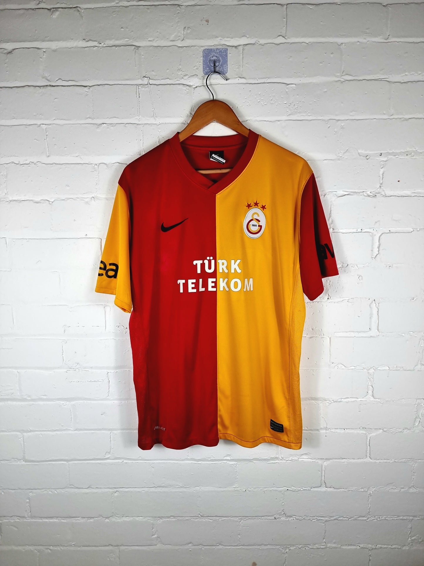 Nike Galatasaray 11/12 Home Shirt Large