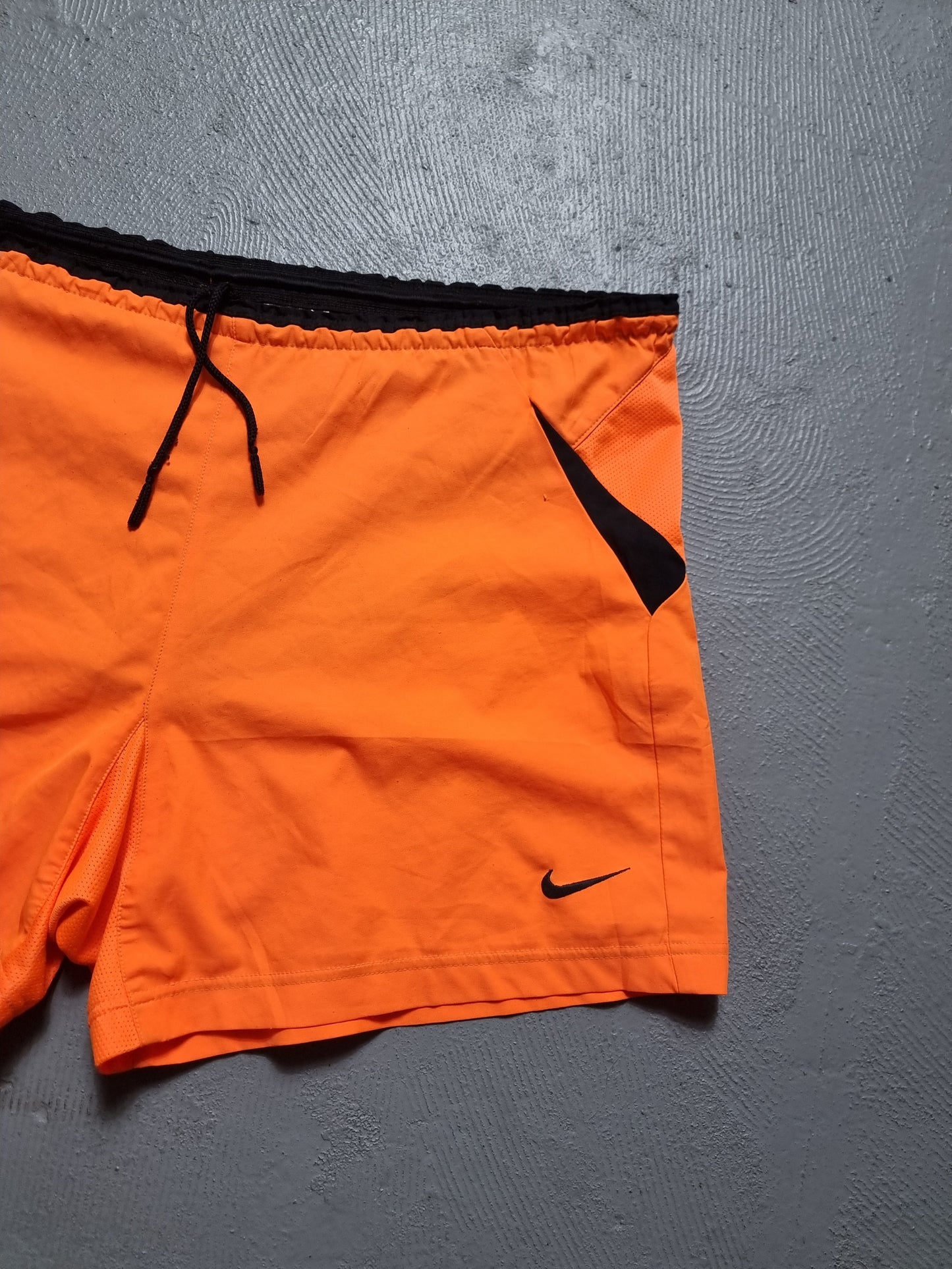 Nike Holland 2002/04 Home Shorts Large