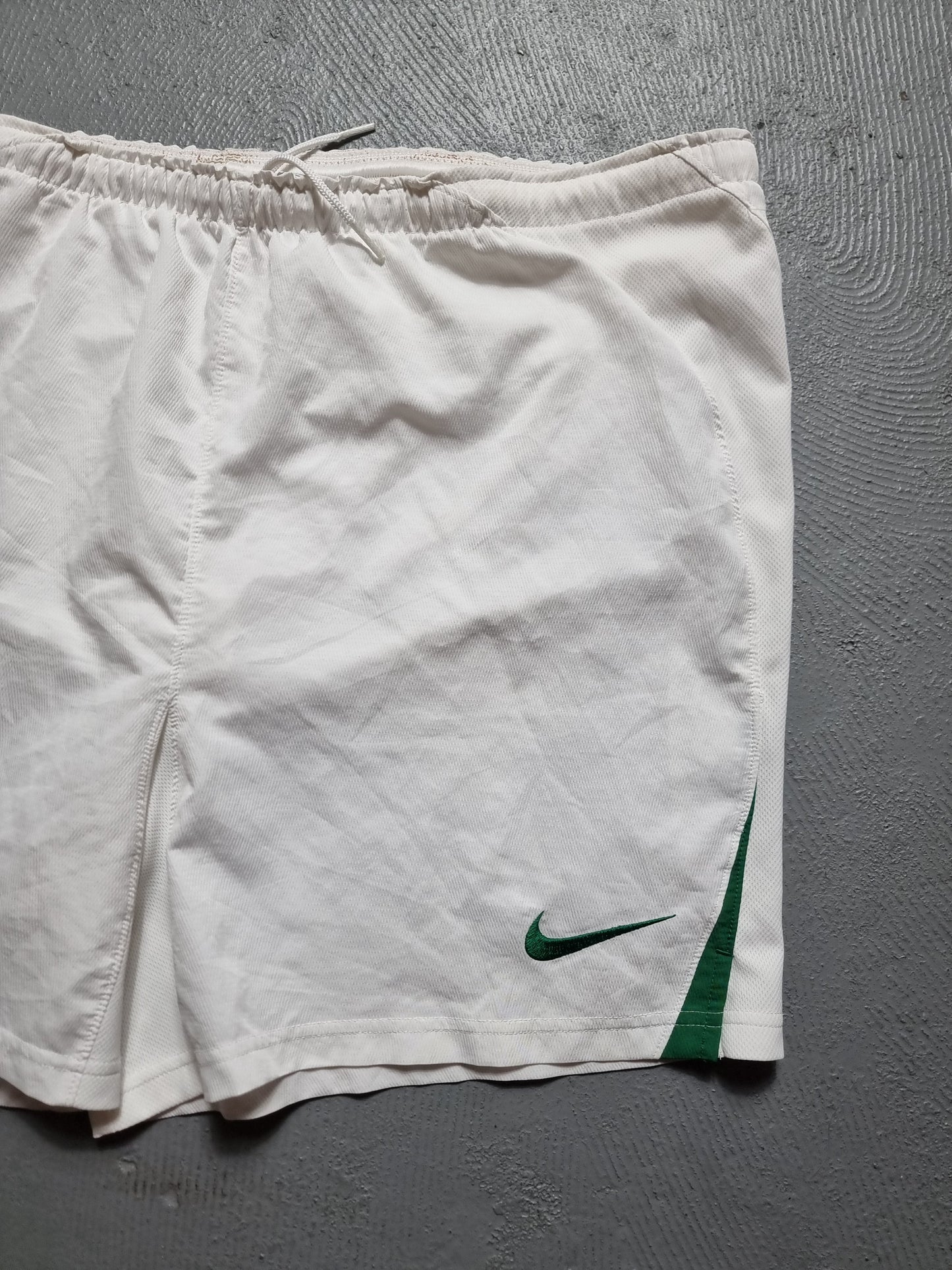 Nike Portugal 2008/10 Away Shorts Large