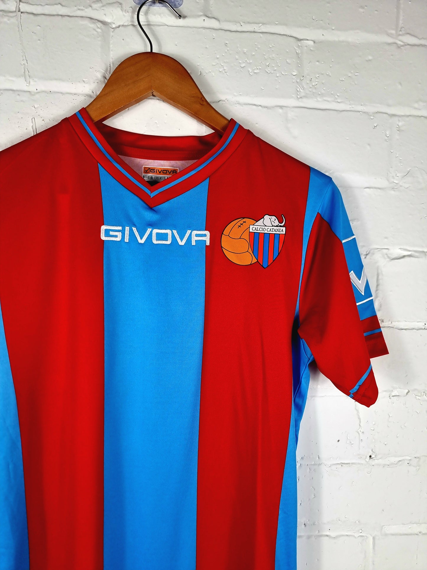Givova Catania 2018/19 Home Shirt Small