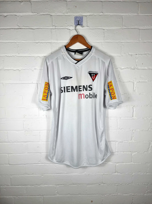 Umbro L.D.U Quito 2003 Home Shirt XL