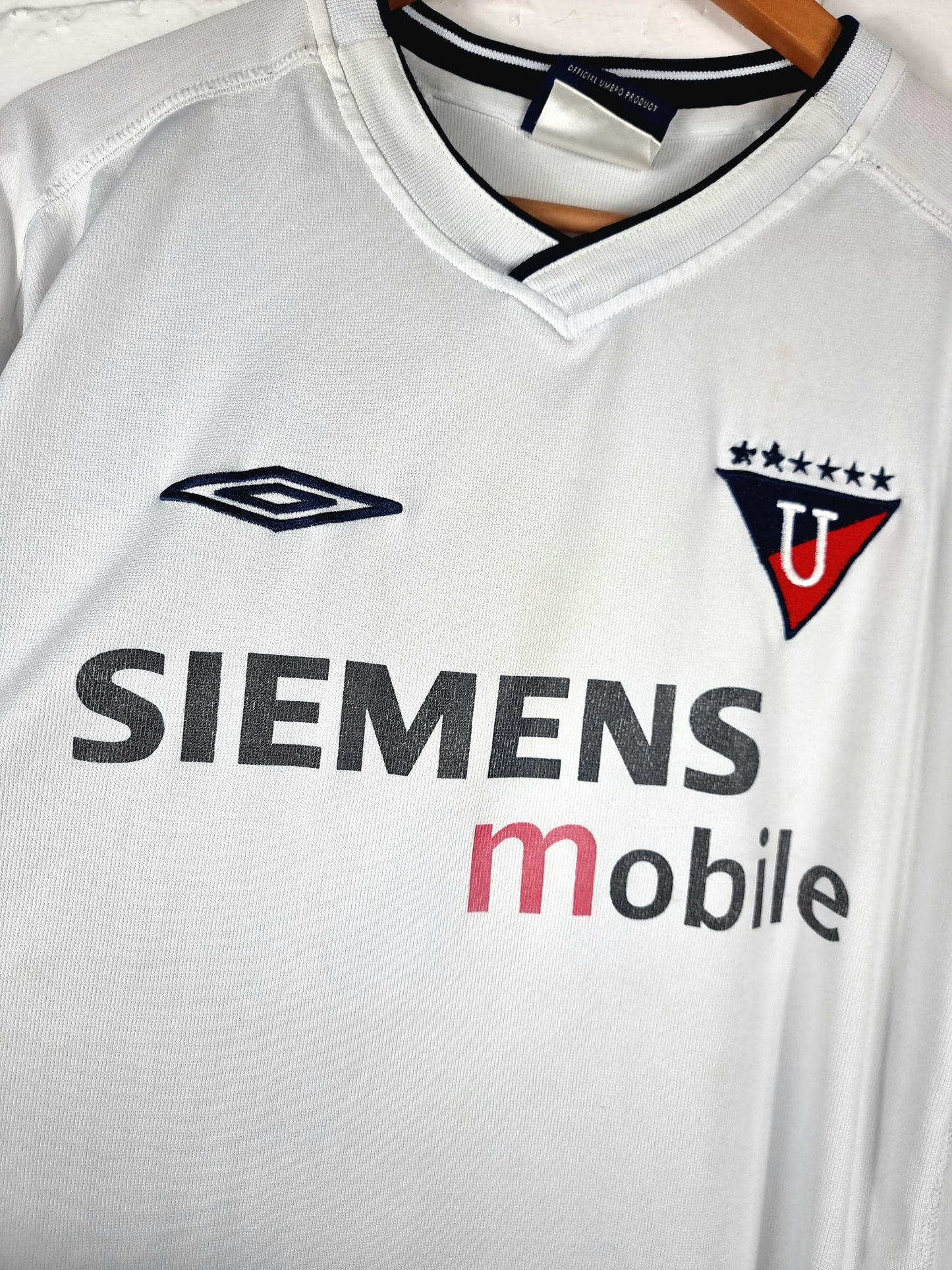 Umbro L.D.U Quito 2003 Home Shirt XL