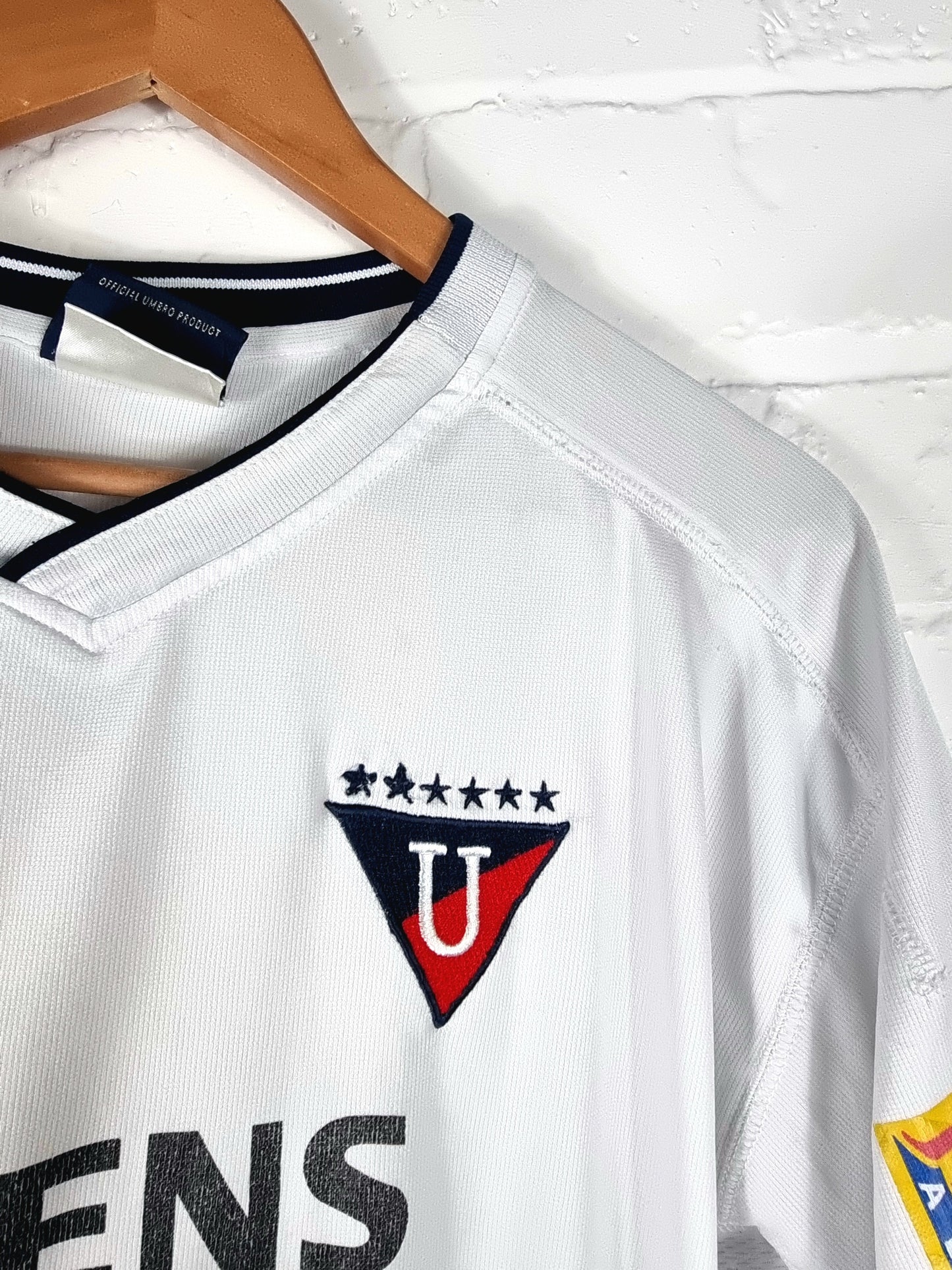 Umbro L.D.U Quito 2003 Home Shirt XL