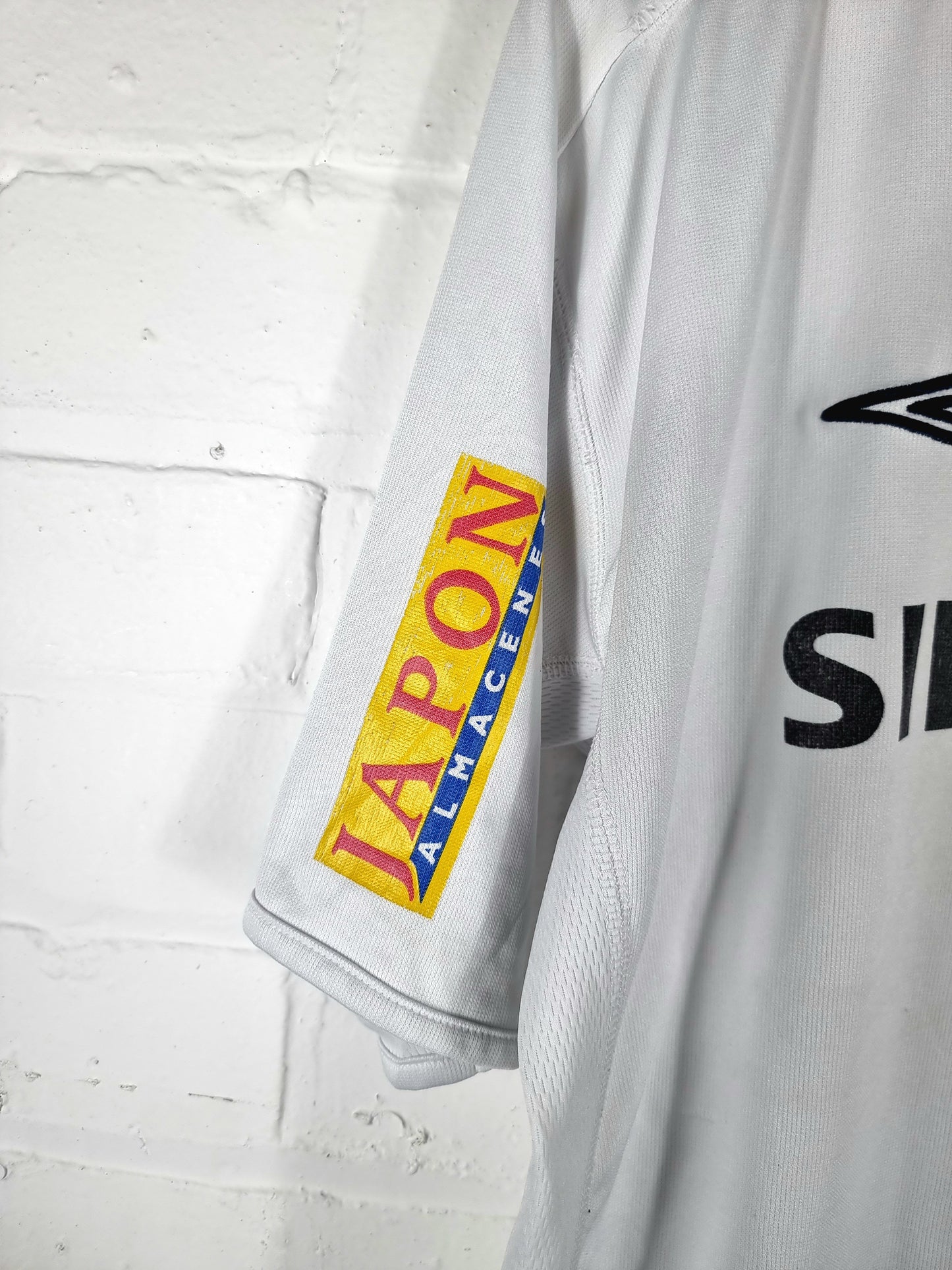 Umbro L.D.U Quito 2003 Home Shirt XL
