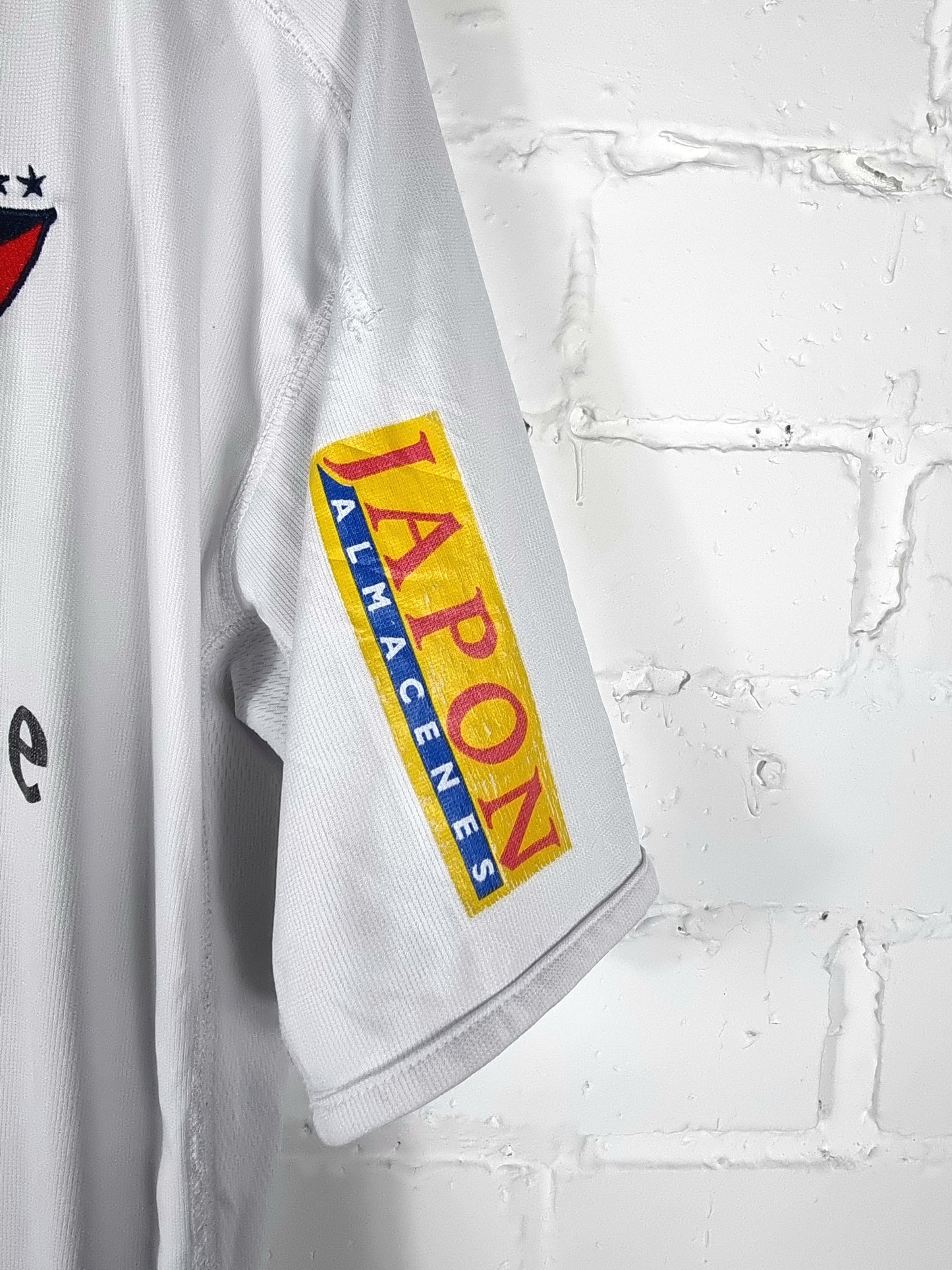 Umbro L.D.U Quito 2003 Home Shirt XL
