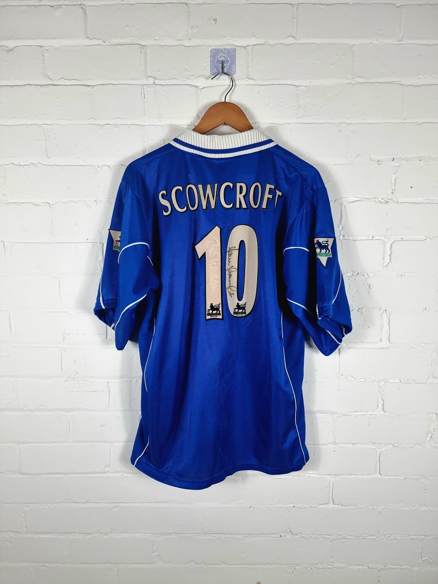 Le Coq Sportif Leicester City 2001/02 'Scowcroft 10' Signed Home Shirt XL