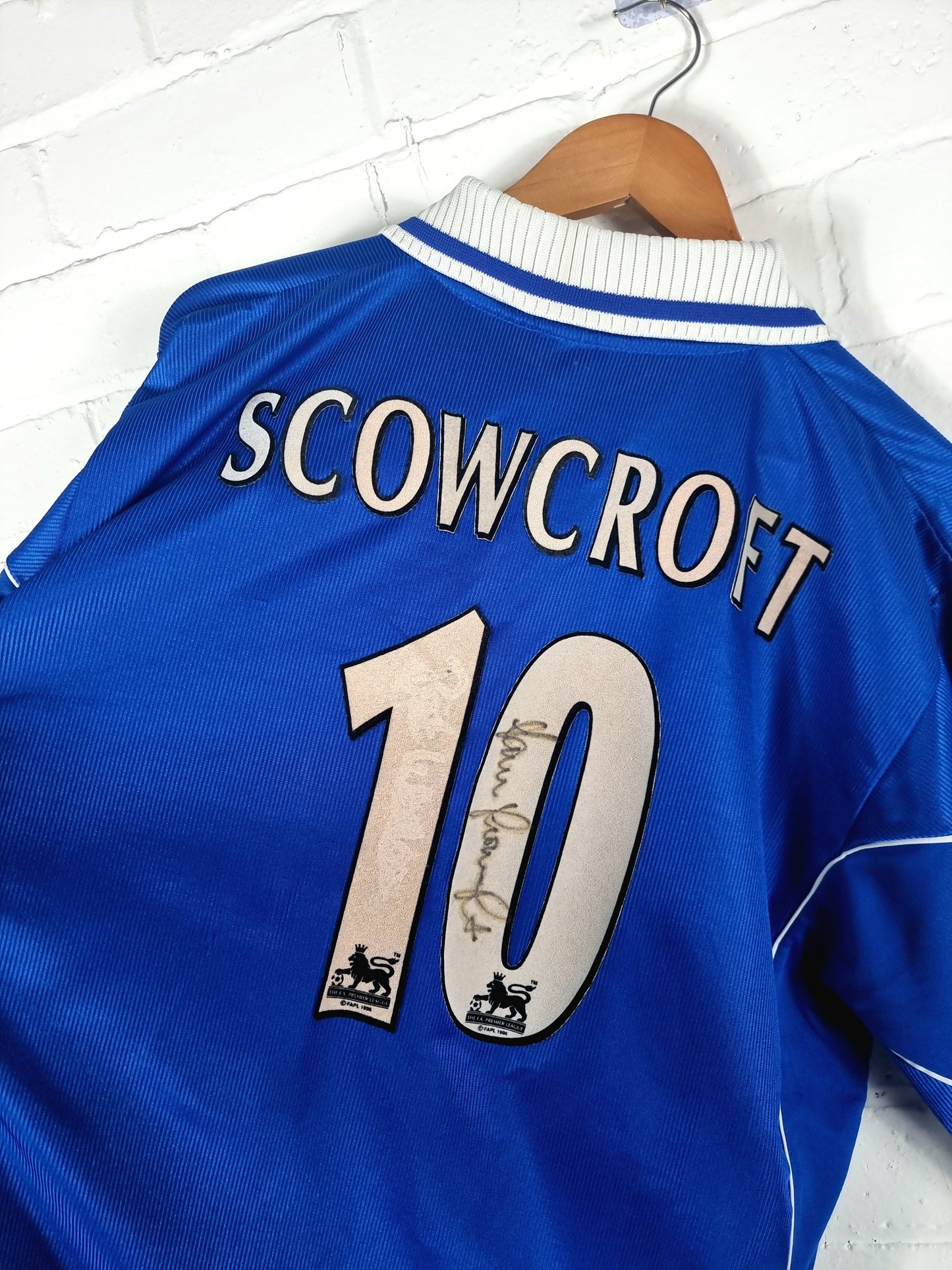 Le Coq Sportif Leicester City 2001/02 'Scowcroft 10' Signed Home Shirt XL