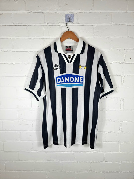 Kappa Juventus 1994/95 Home Shirt Medium