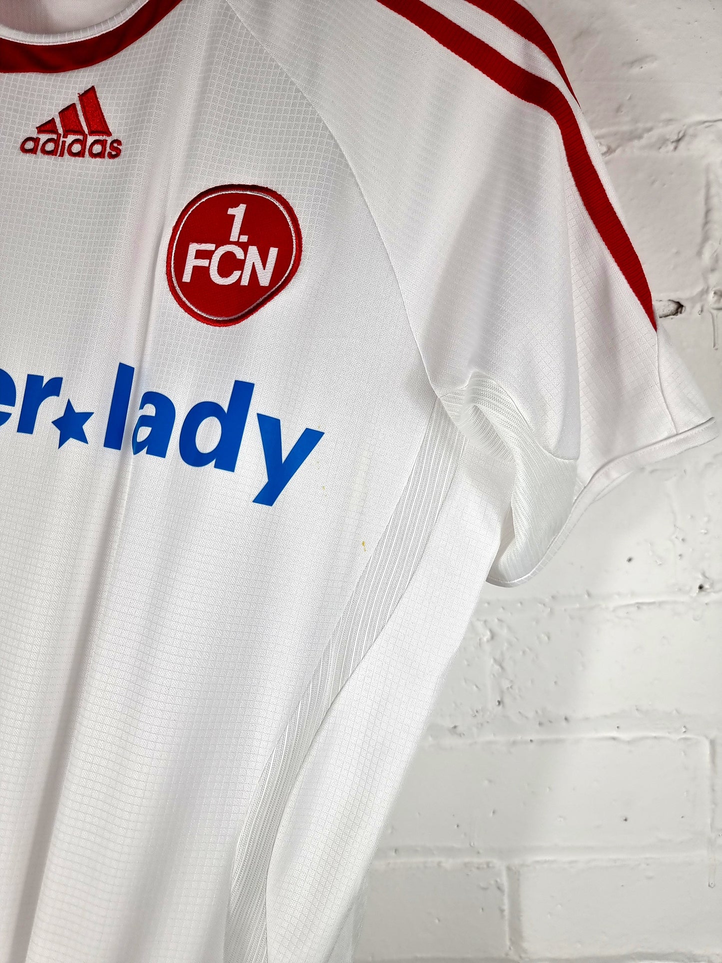 Adidas FC Nurnberg 2006/07 Away Shirt Small