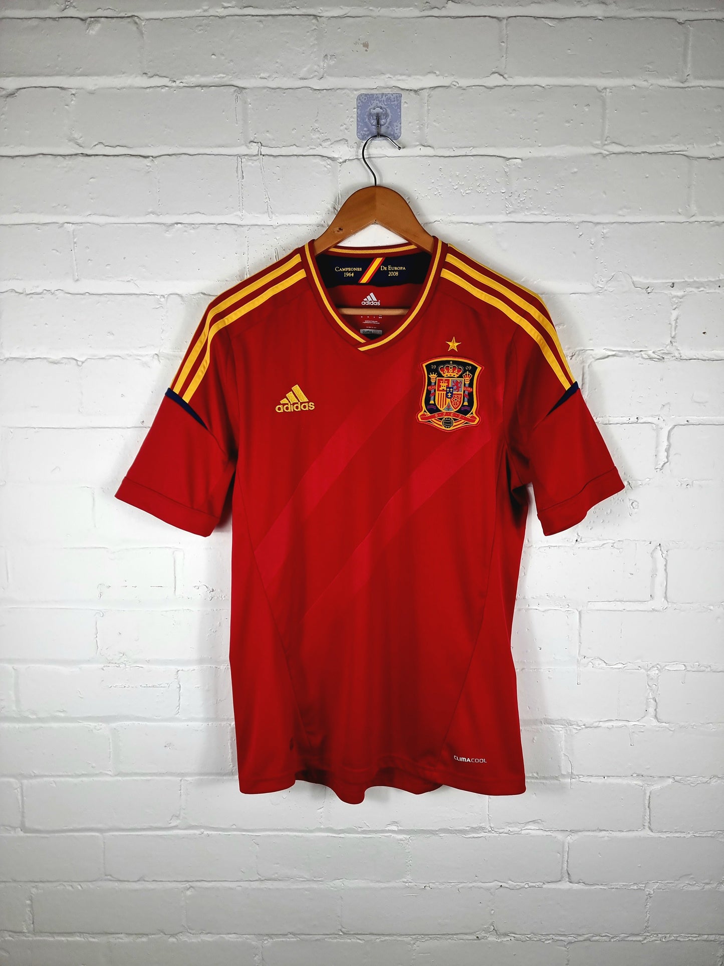 Adidas Spain 2012/13 Home Shirt Medium