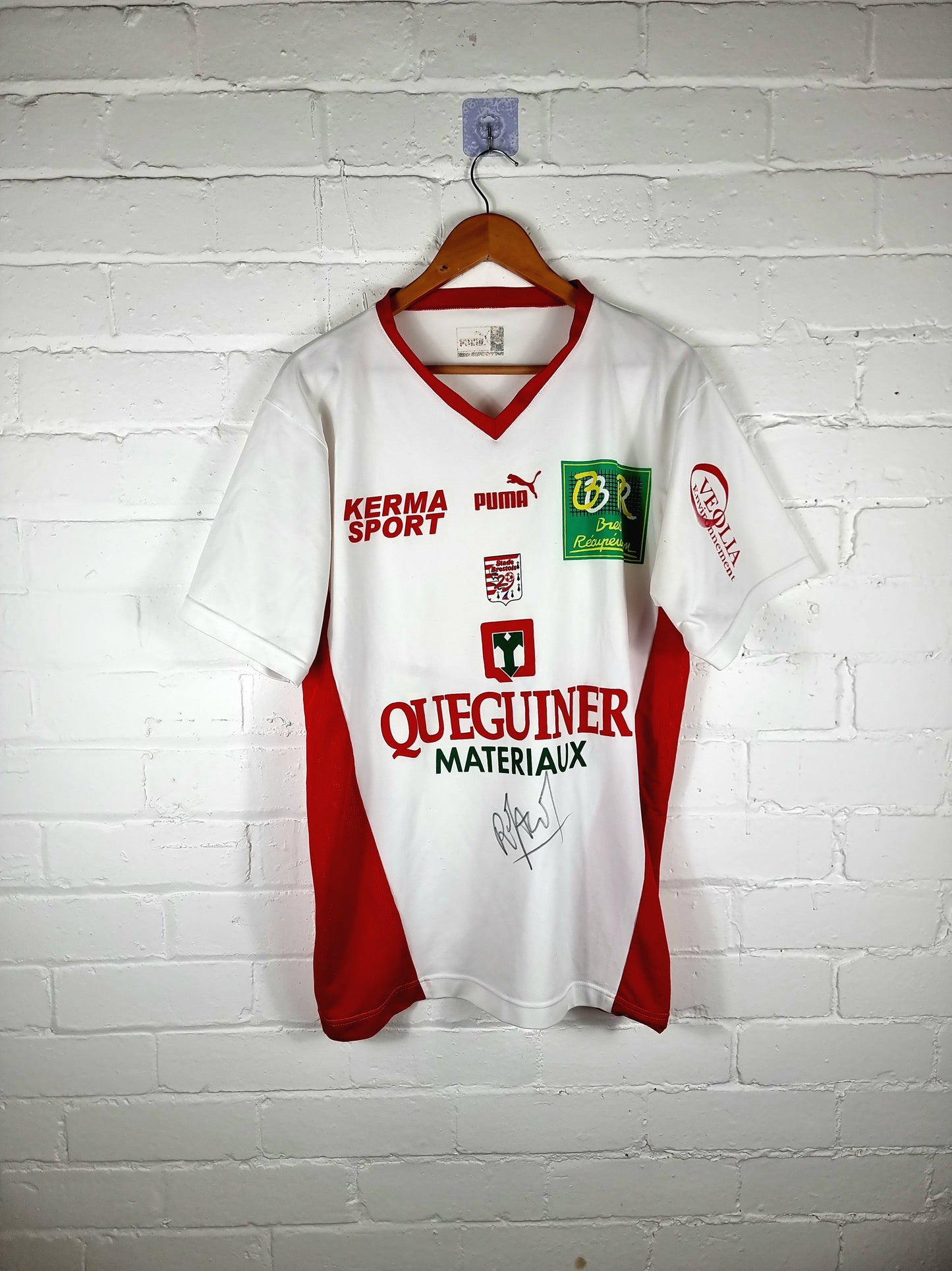 Puma Stade Brestois 2005/06 Signed Home Shirt Large