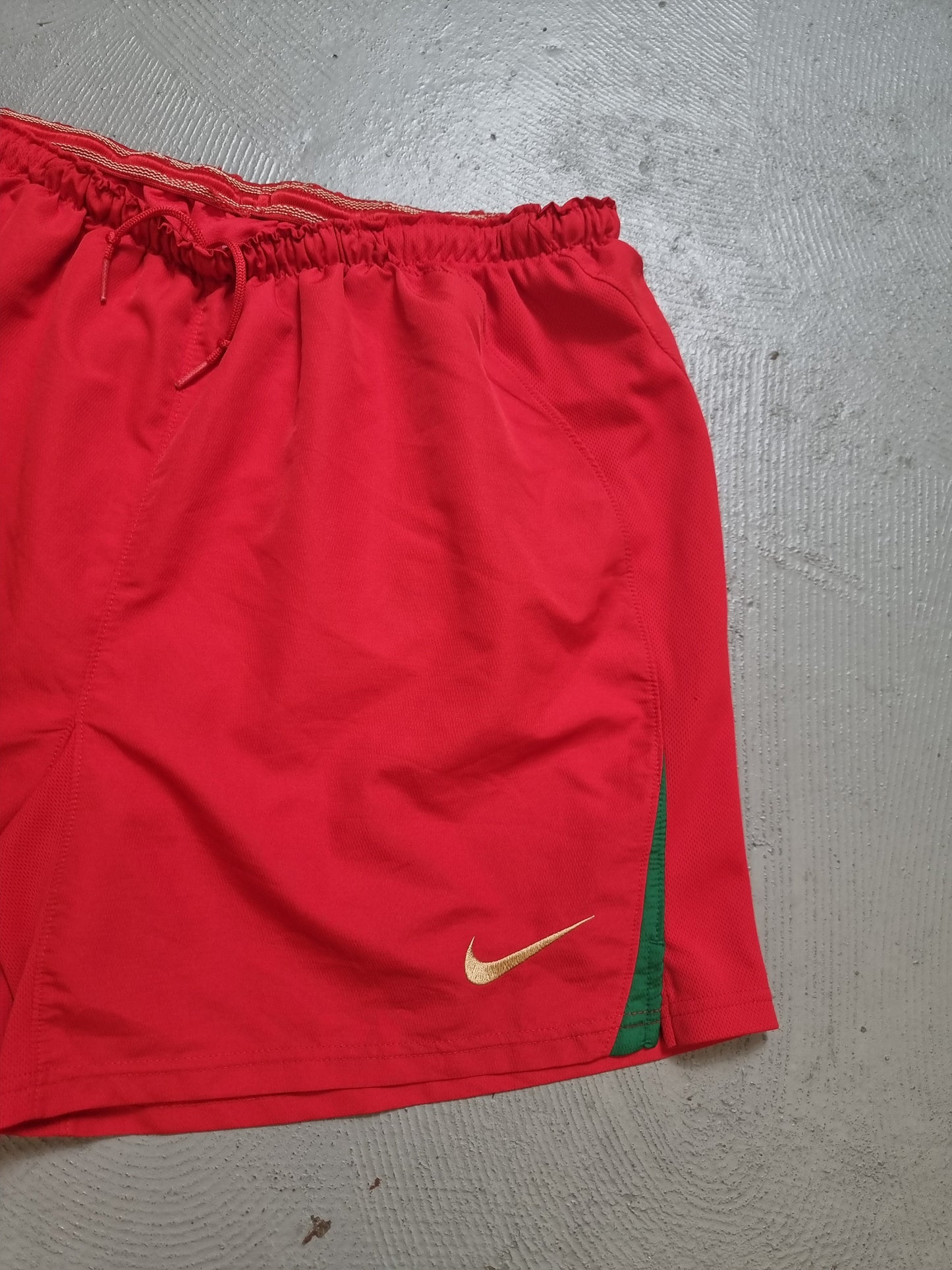 Nike Portugal 2008/10 Home Shorts XL