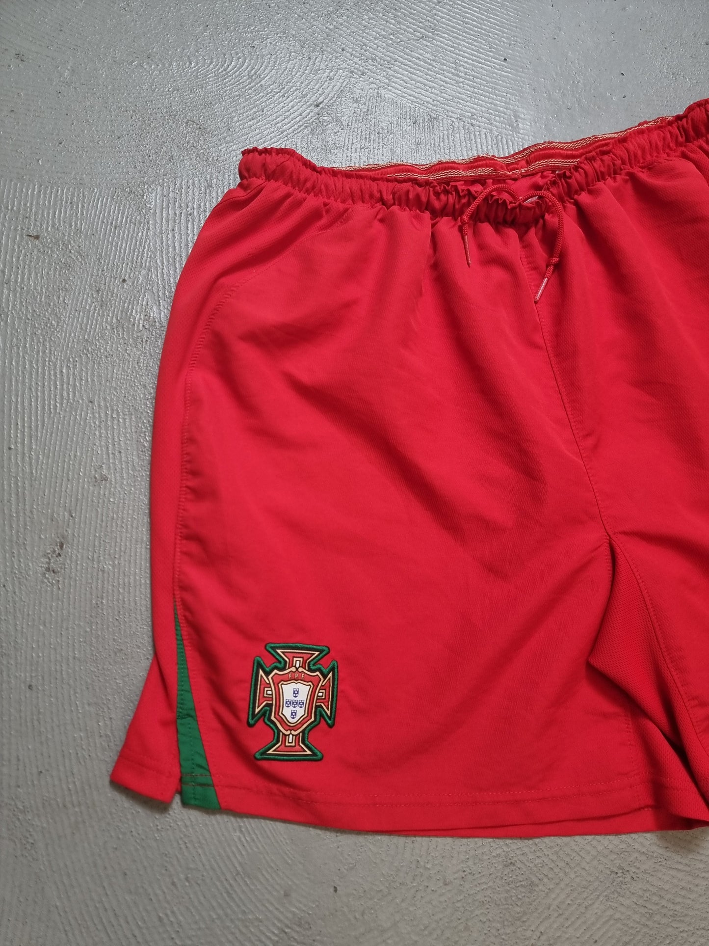 Nike Portugal 2008/10 Home Shorts XL