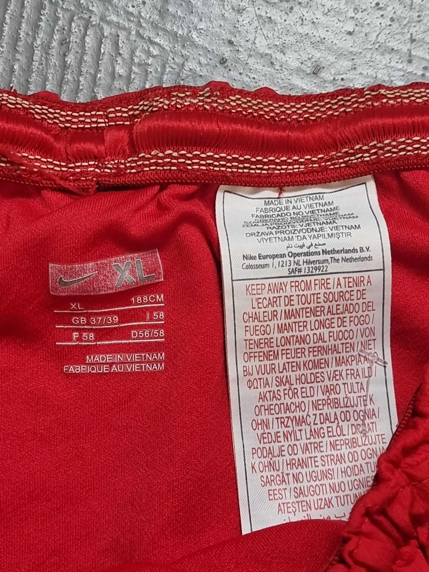 Nike Portugal 2008/10 Home Shorts XL