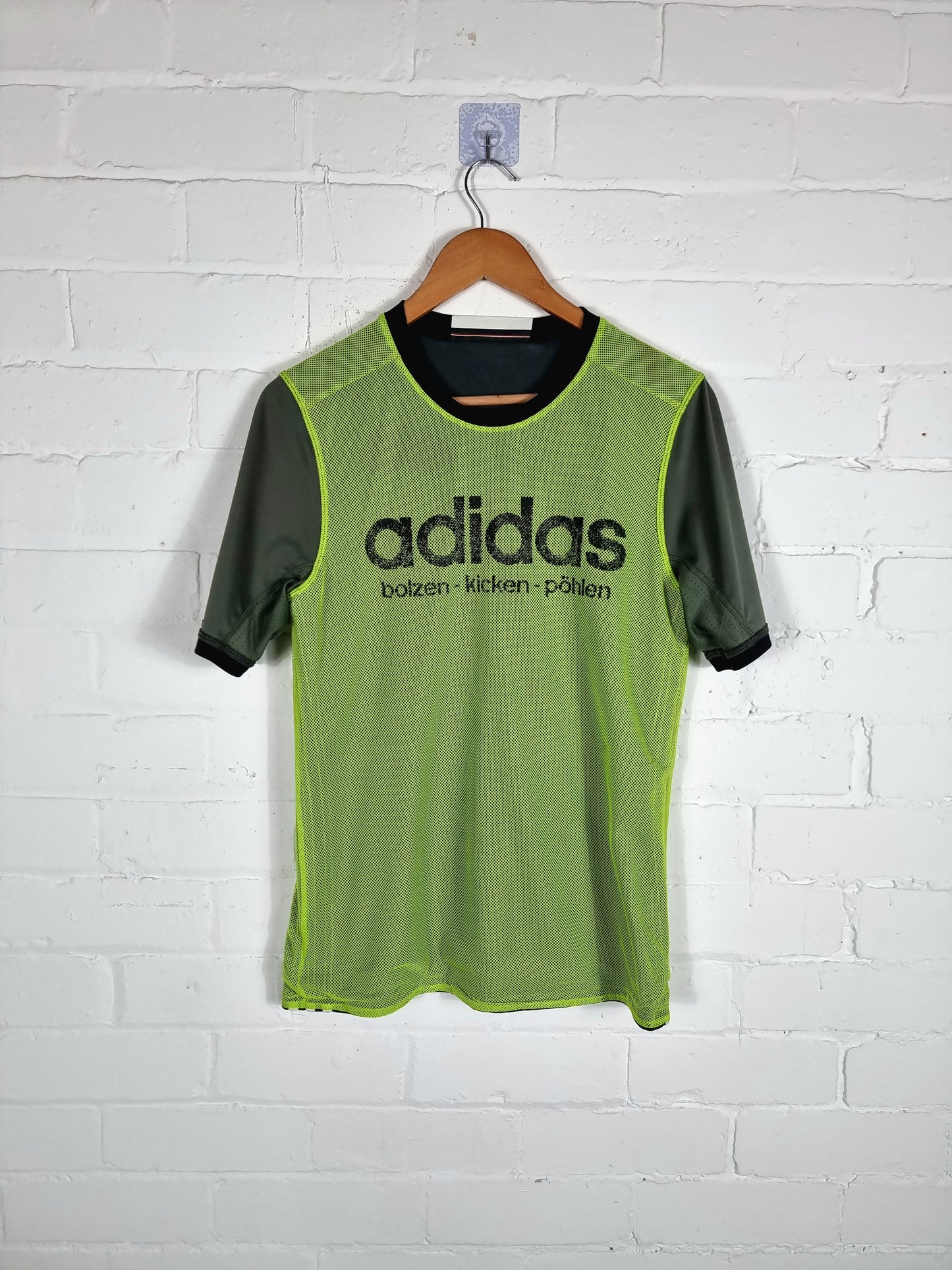 Adidas Germany 2015/16 Away Shirt Small
