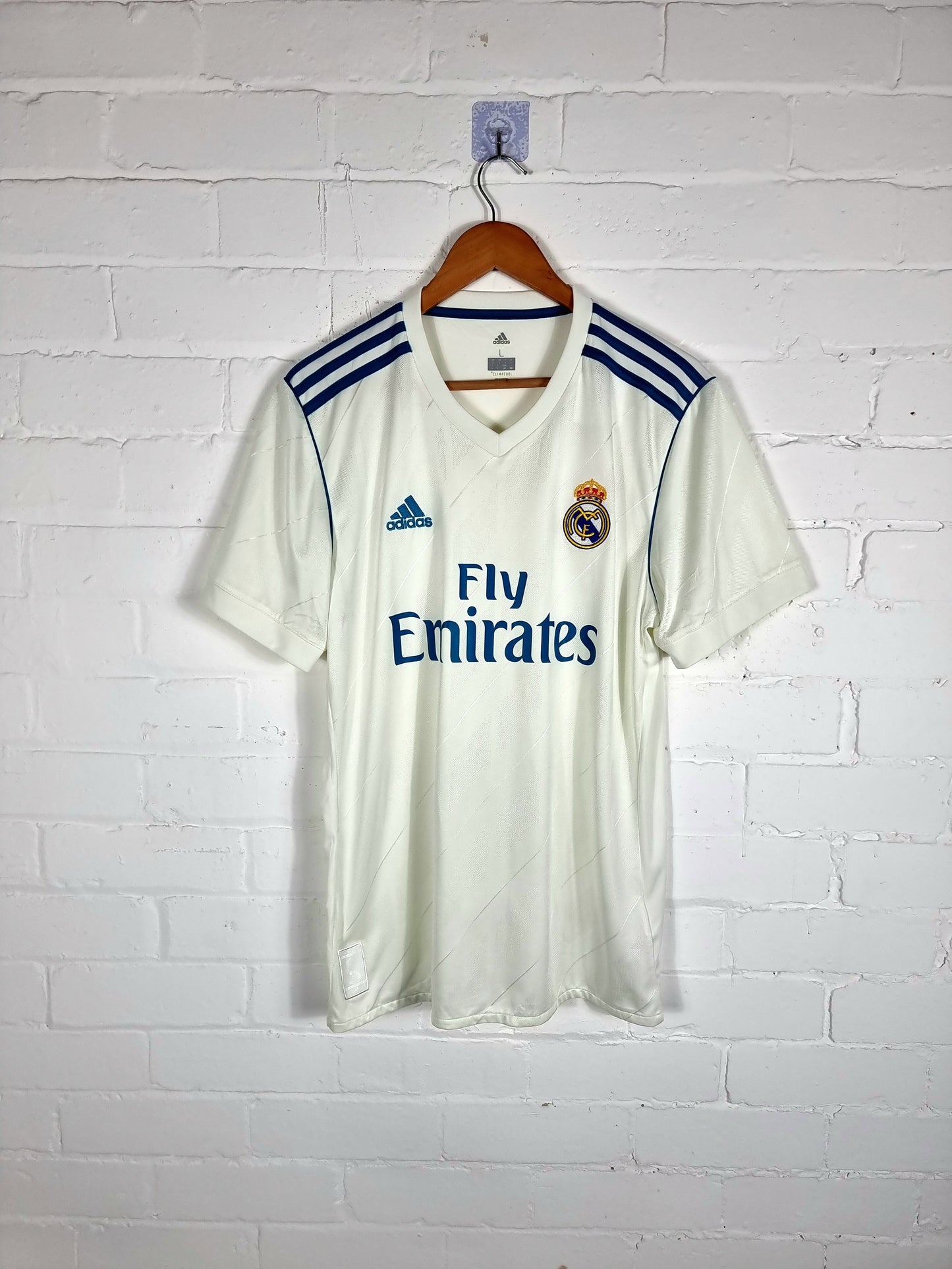 Adidas Real Madrid 2017/18 Home Shirt Large