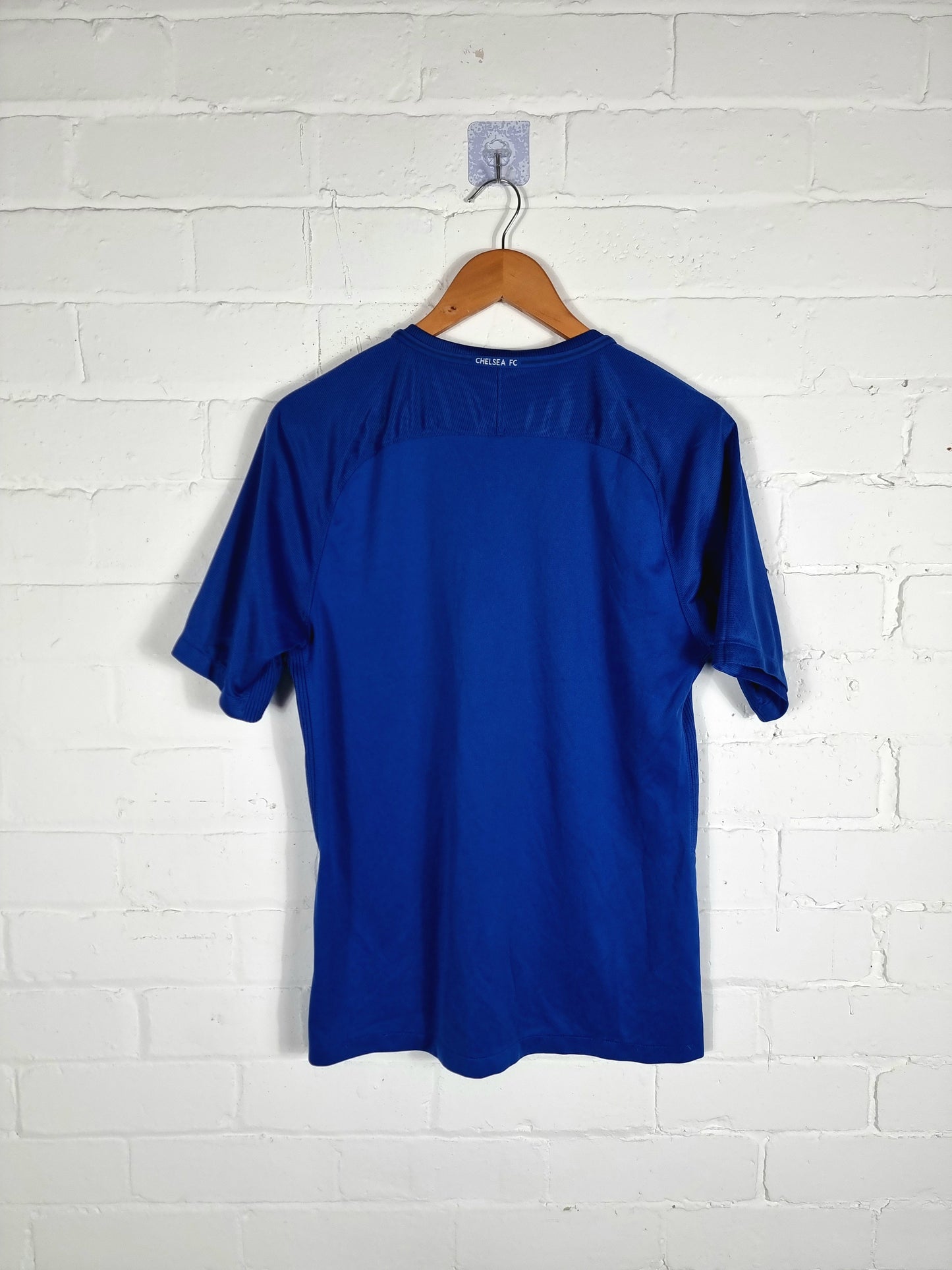 Nike Chelsea 2017/18 Home Shirt Medium