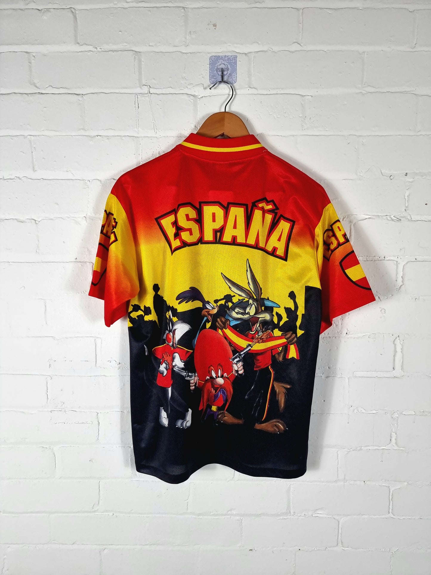 Looney Tunes Spain 1998 Graphic Football Shirt Medium
