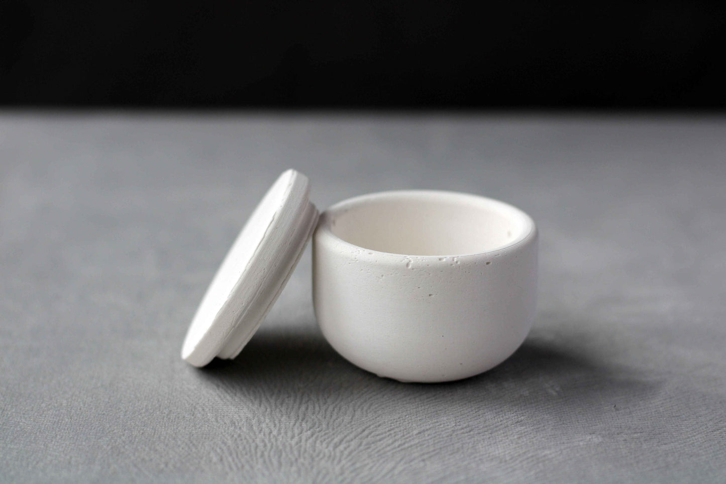 WHITE CONCRETE SMALL JEWELLERY HOLDER, WHITE CONCRETE TEALIGHT HOLDER
